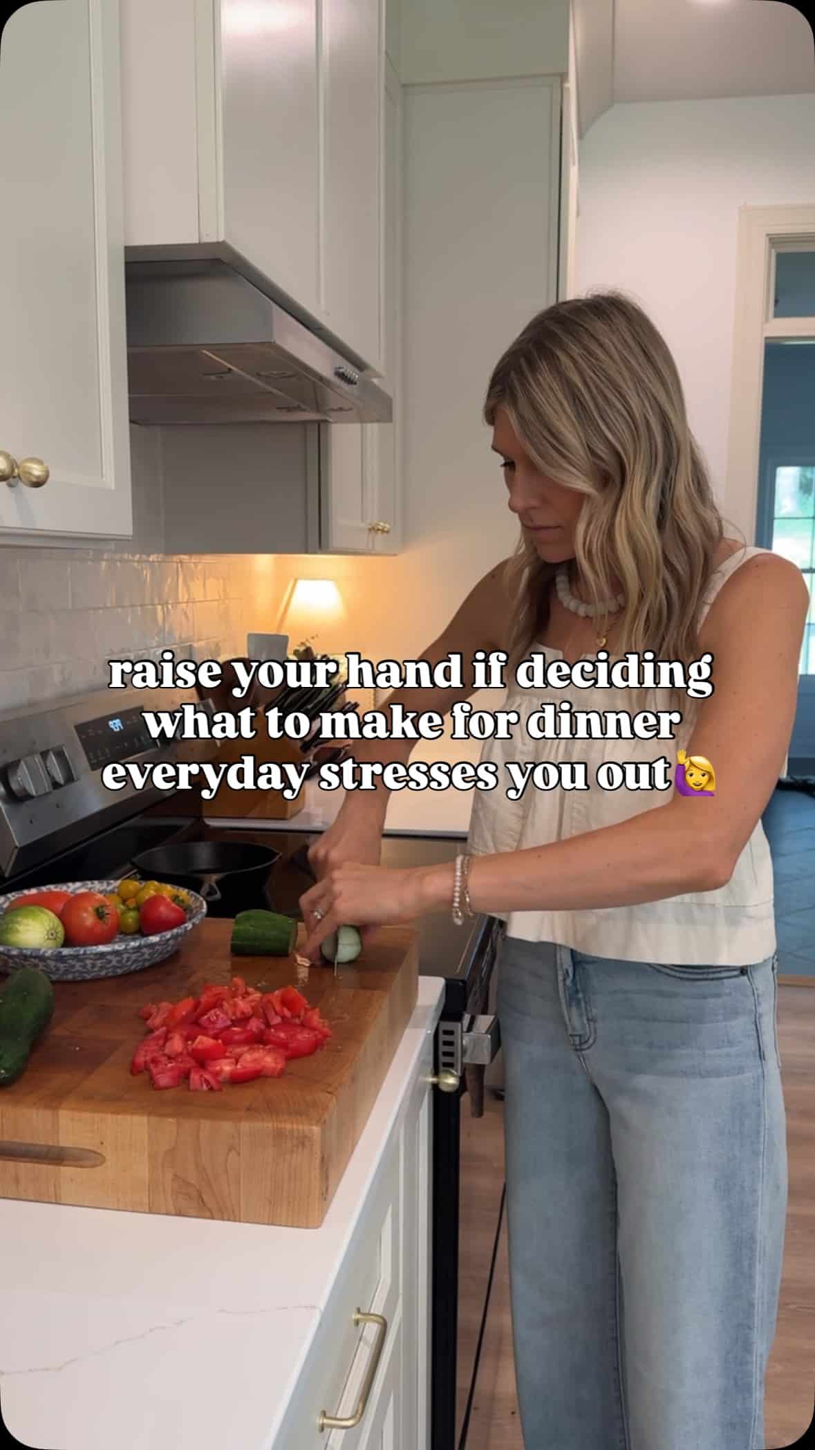 Because honestly, it’s not always the cooking that’s hard. It’s deciding what the heck to make😂

So if you need a little shortcut, comment “DINNER” & I’ll send you our FREE ebook with 20 family-friendly dinner ideas to help take the guesswork out of dinner and give you something easy to turn to when your brain is DONE🙃

You don’t need a complicated meal plan, the best thing I ever did was just start repeating favorite meals & keeping a list of good dinners you know your family will actually eat! Hope this helps🤎