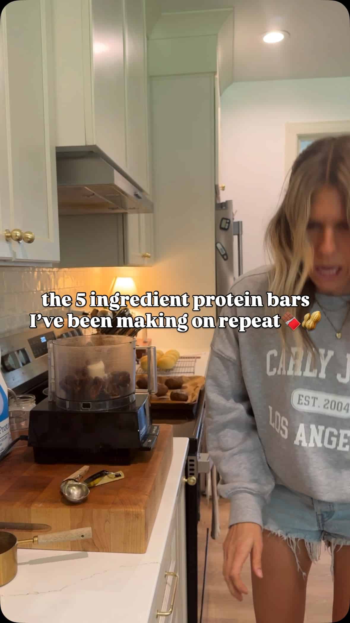 Homemade protein bars that actually taste good & are SO easy! Only 5 ingredients✨

Comment “RECIPE” to get the link to the recipe sent to your DM’s!🥰 & the details for the giveaway as well!

ALSO I’m hosting a giveaway with @equipfoods this week! When you place an order with Equip, you’ll be entered to win 2 FREE bags of protein of your choice! 🤎 Use our link & code DADDIOS for 15% off (linked when you comment recipe on this reel)! Then DM me that you entered🥳