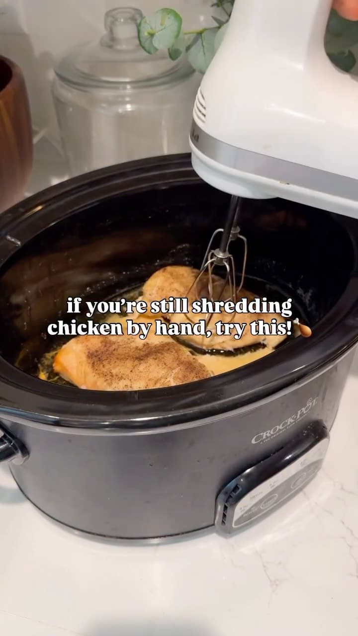 The easiest chicken shredding hack👏🏻

If you’re still shredding chicken with 2 forks, this is your sign to stop & try using a hand mixer! It shreds the chicken so perfectly & quickly!🍗

It’s great for chicken salad, enchiladas, soups, tacos, casseroles, bbq or buffalo chicken, etc!💯

Save this for the next time you make chicken! I did chicken in the crockpot on low for 3-4 hours with a drizzle of olive oil, salt & pepper! Enjoy☺️