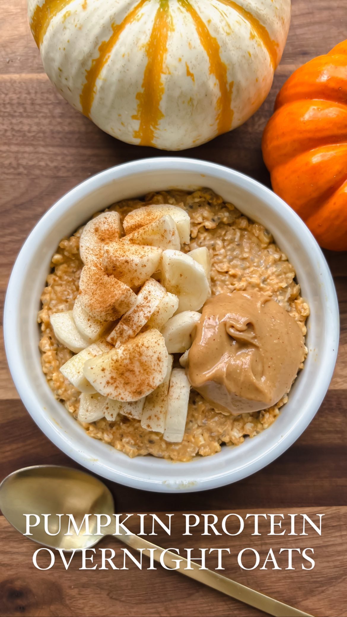 PUMPKIN PROTEIN OVERNIGHT OATS🎃 ready for fall with a protein packed breakfast that tastes like pie🙌🏻 follow @daddioskitchen for more family friendly recipes!

they’re smooth, creamy, filling, & taste like fall🍁 because i am so ready for it! so prep these the night before & enjoy them with your coffee (or tea or whatever you like) in the morning👌🏻

what you need to make them:
-quick or rolled oats
- @cleansimpleeats pumpkin pie protein (DADDIO for 10% off)
-canned pumpkin
-greek yogurt
-milk of choice or water
-chia seeds
-pumpkin pie spice
-sea salt
-toppings: banana & peanut butter

the full recipe is linked in our profile & stories!😍

https://daddioskitchen.com/2022/09/13/pumpkin-protein-overnight-oats/