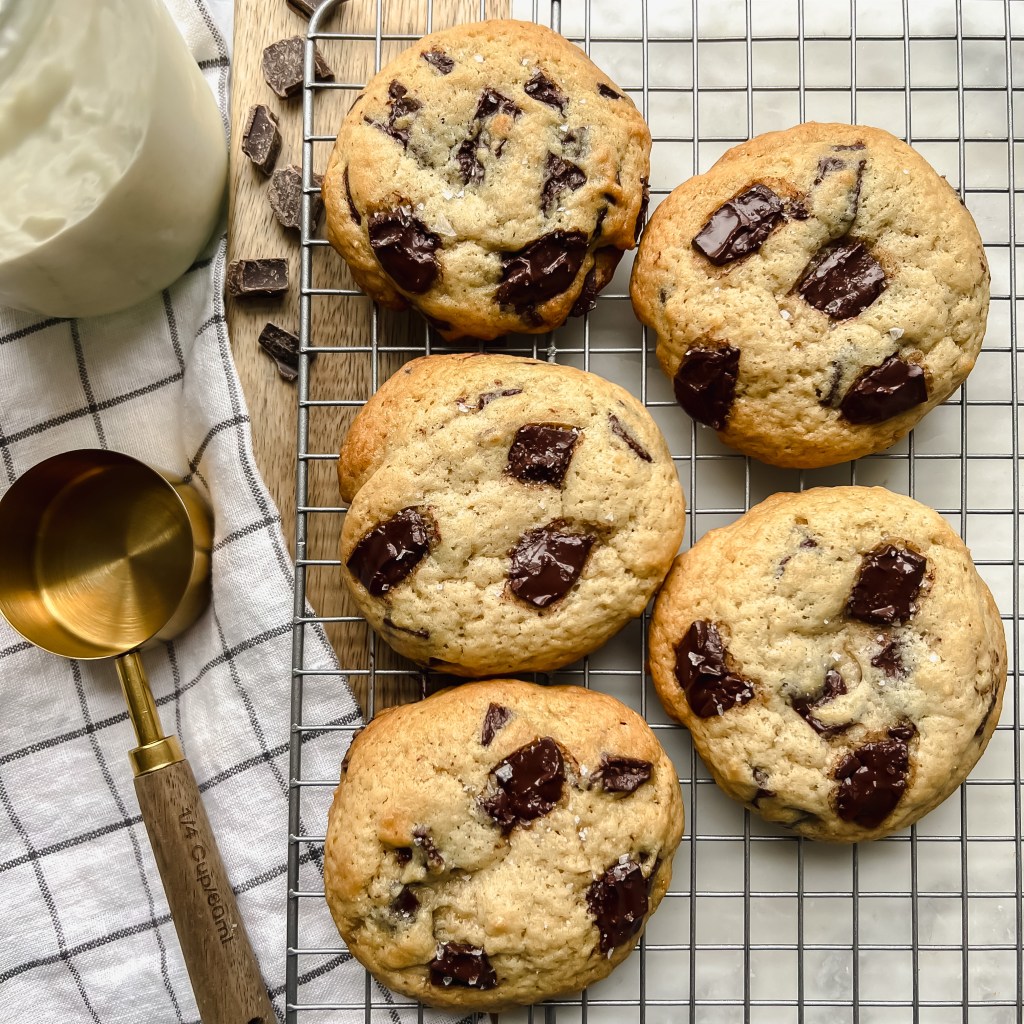 Sourdough Chocolate Chip Cookies - Daddio's Kitchen