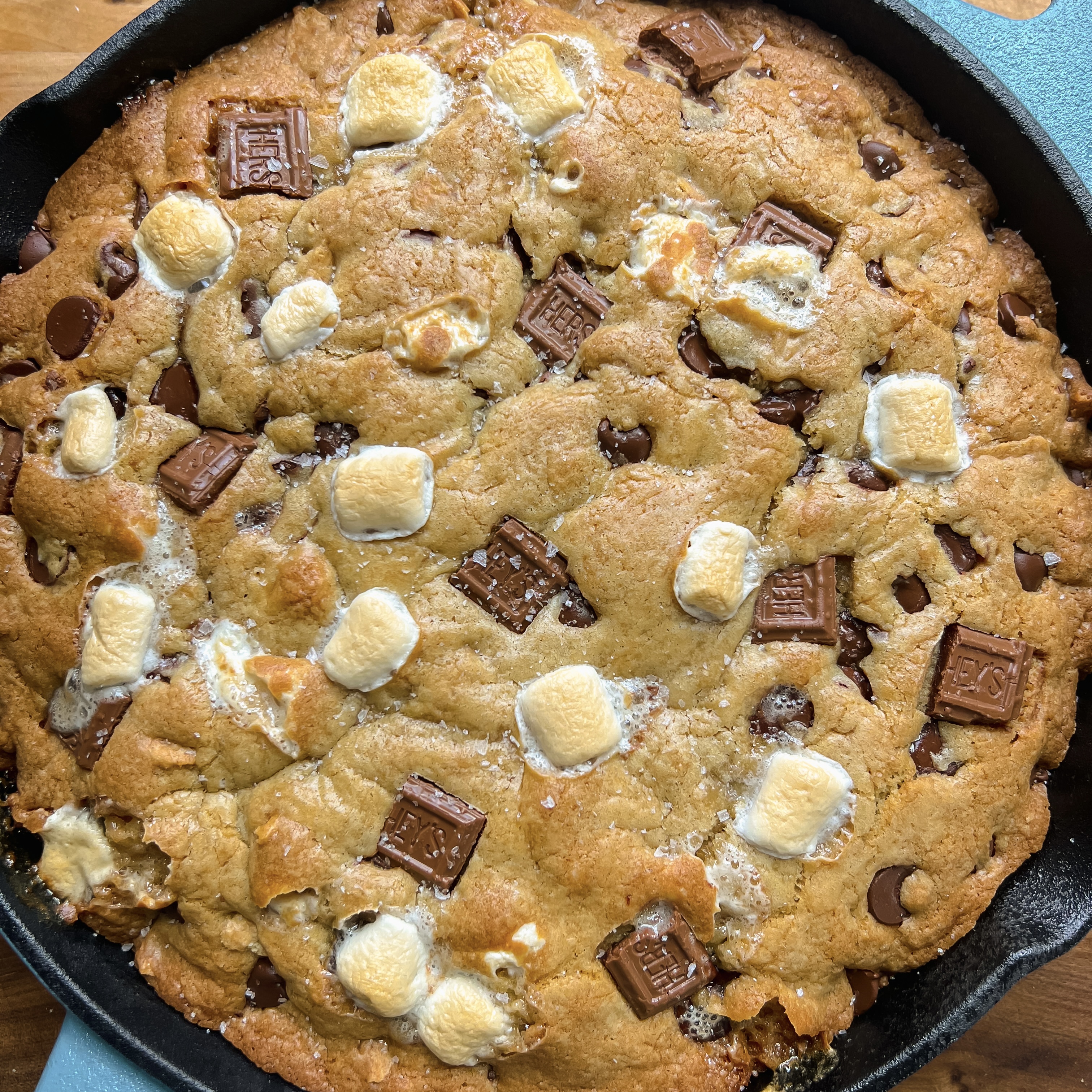 S'mores Skillet Cookie (Pizookie) - Baked Ambrosia