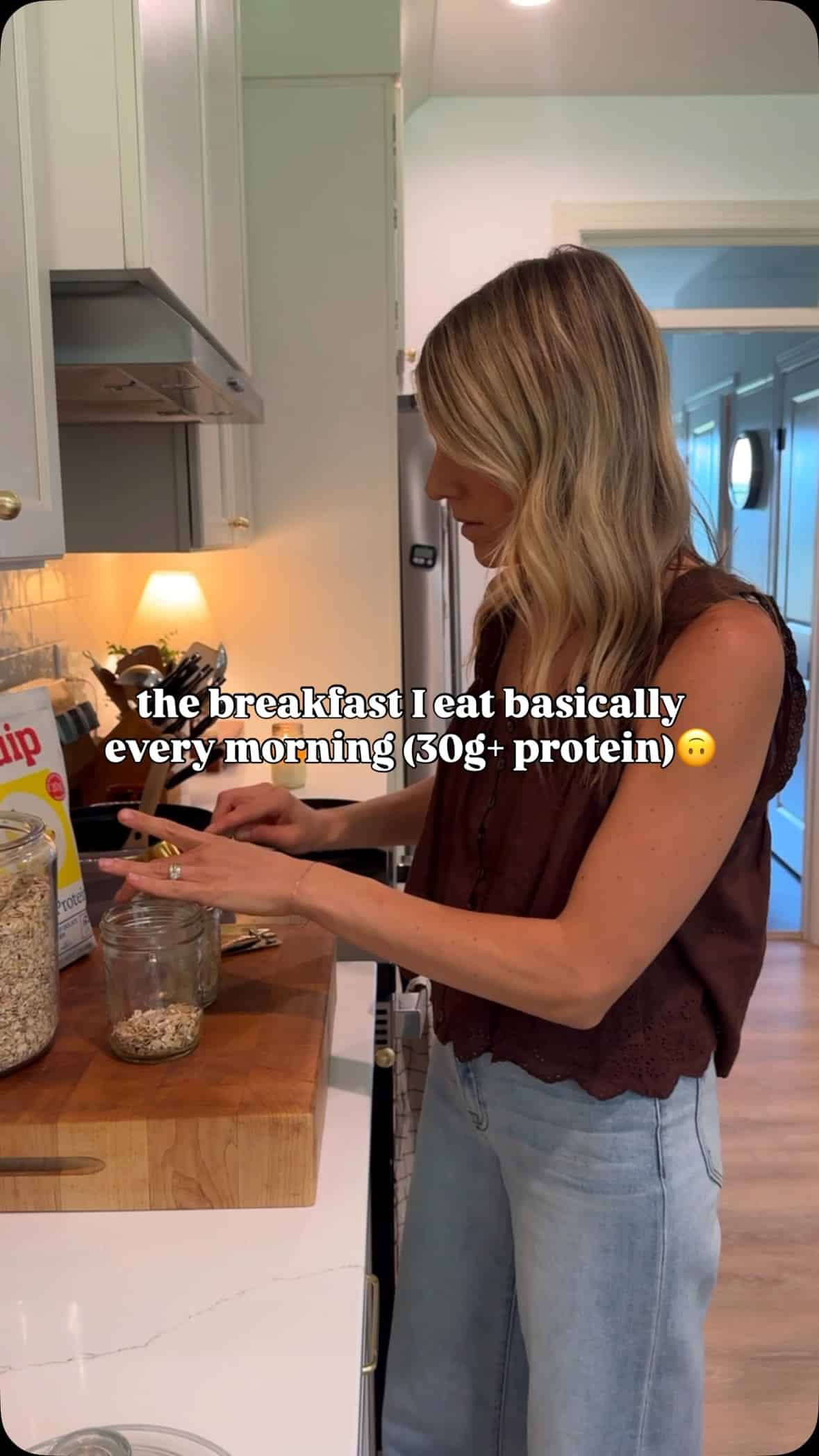 I’ve been eating this breakfast almost everyday for over a year🤣 & I’m still not sick of it!

Comment “RECIPE” & I’ll send the recipe your way! & I’ll share the details on the amazing @equipfoods sale happening right now!🤍

These high protein overnight oats take 2 minutes to throw together, keeps me full, and gets me 30+g of protein without having to think too hard about breakfast, which is exactly what I need🙃

Save this one for your next breakfast prep!💯